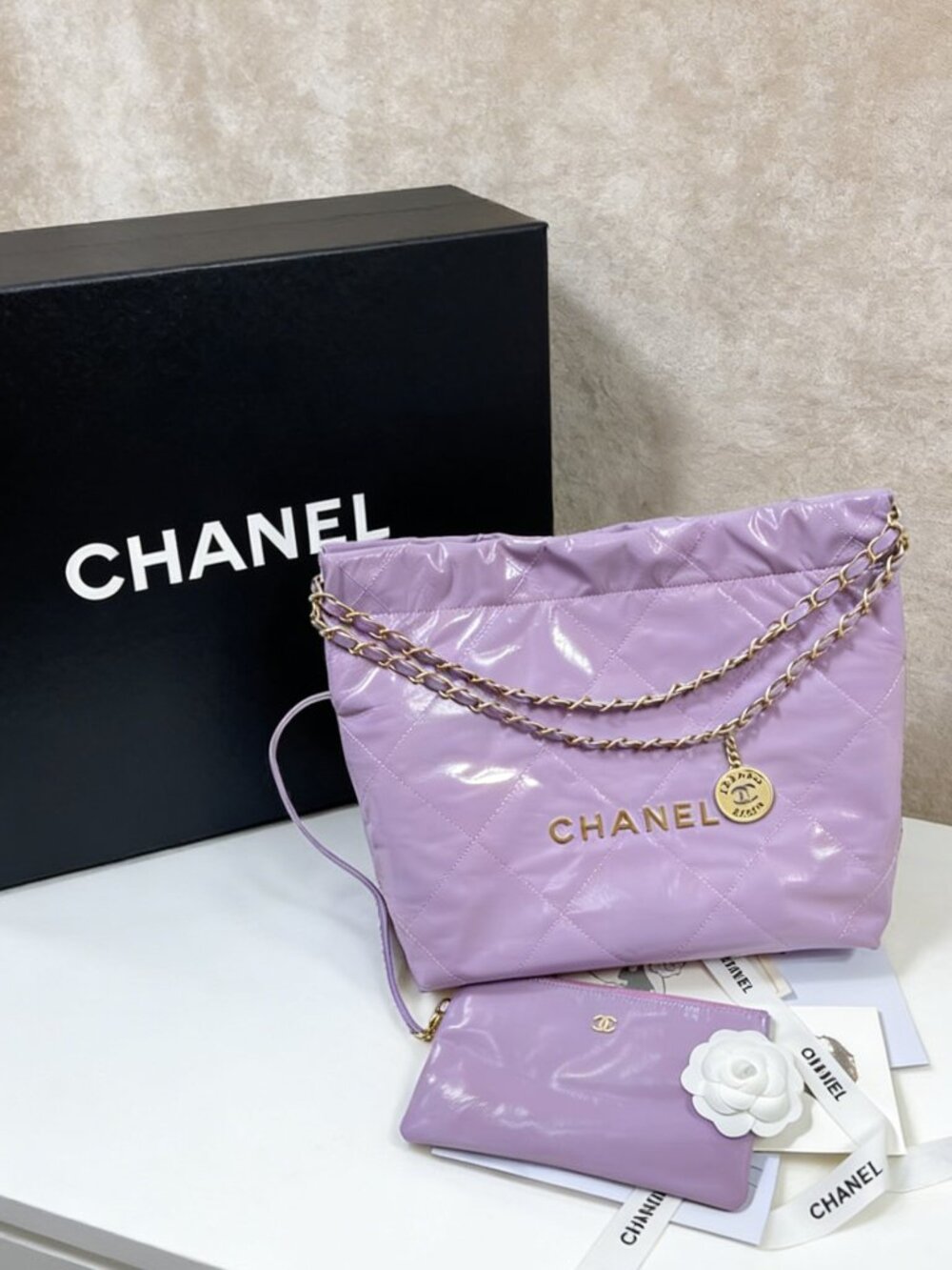 Chanel 22 Large in Quilted Shiny Calfskin